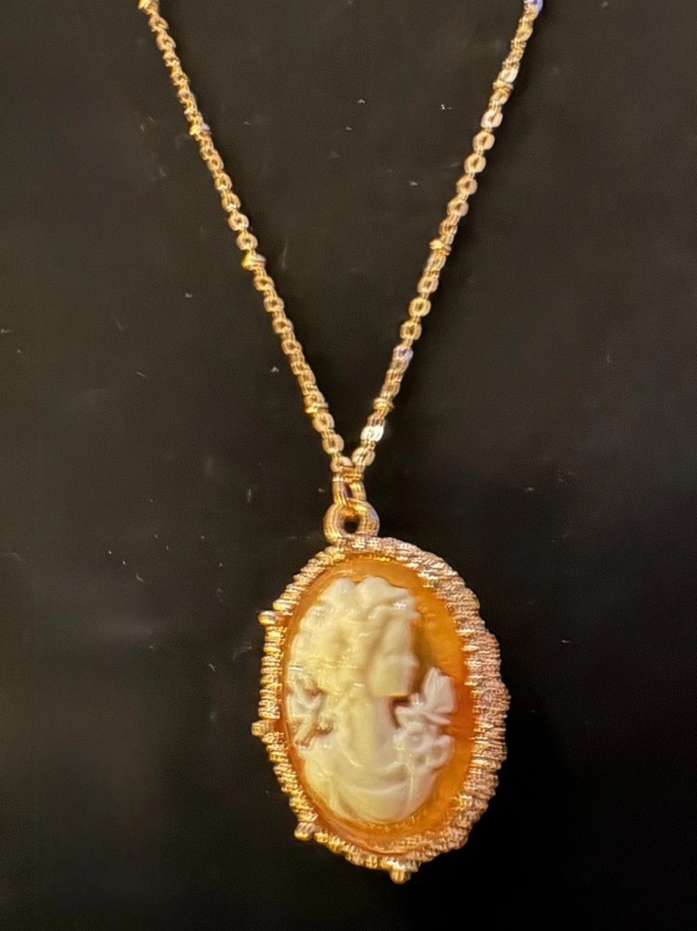 Gold-Tone Cameo Pendant Necklace with 14k gold plated diamond cut 18” chain .New